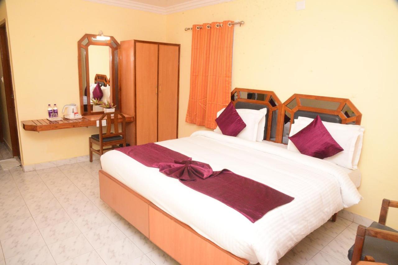 Hotel Vijaya Residency Anakāpalle Eksteriør bilde