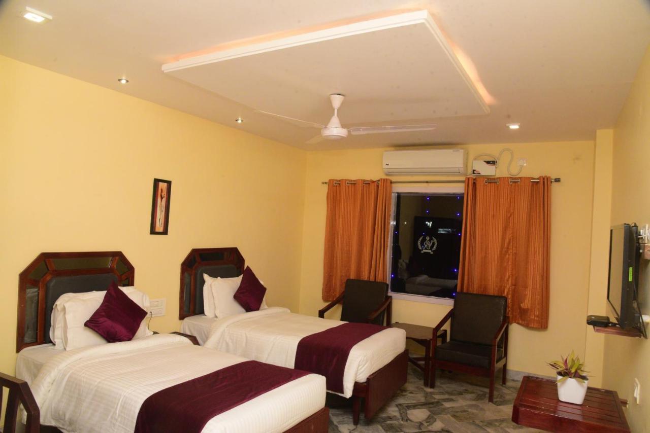 Hotel Vijaya Residency Anakāpalle Eksteriør bilde