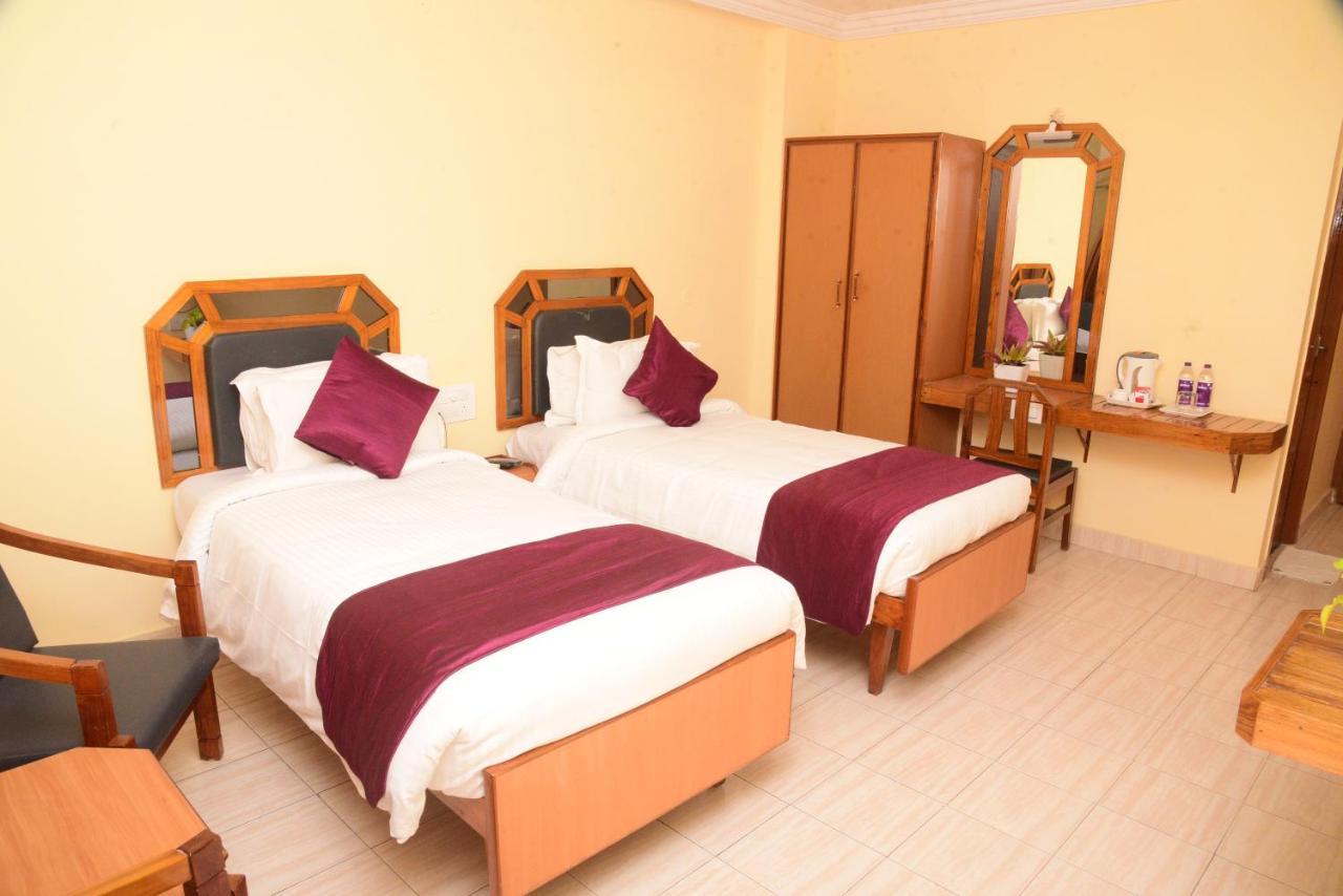 Hotel Vijaya Residency Anakāpalle Eksteriør bilde