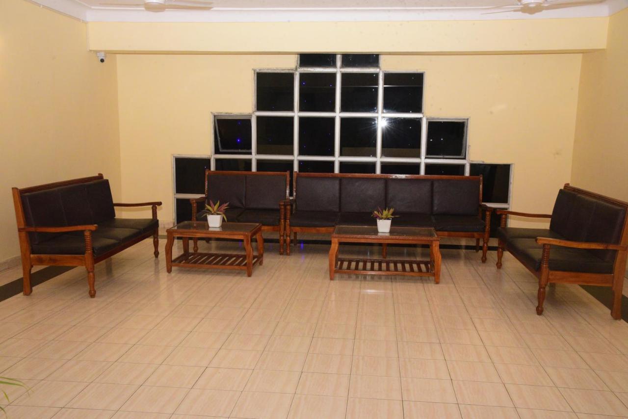 Hotel Vijaya Residency Anakāpalle Eksteriør bilde
